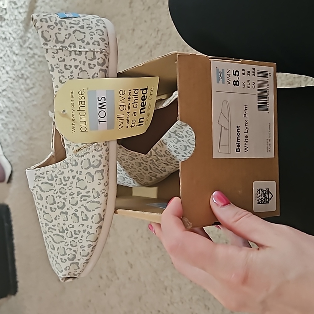 TOMS shoes